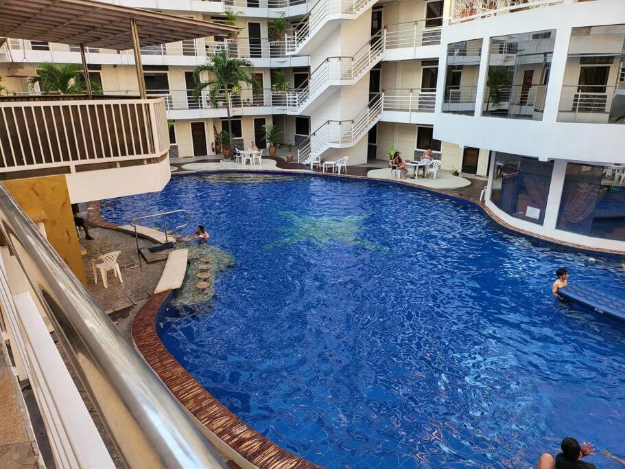 Kandi Big 1 Bedroom King Bed, Free Housekeeping, Wi-Fi 앙헬레스 외부 사진