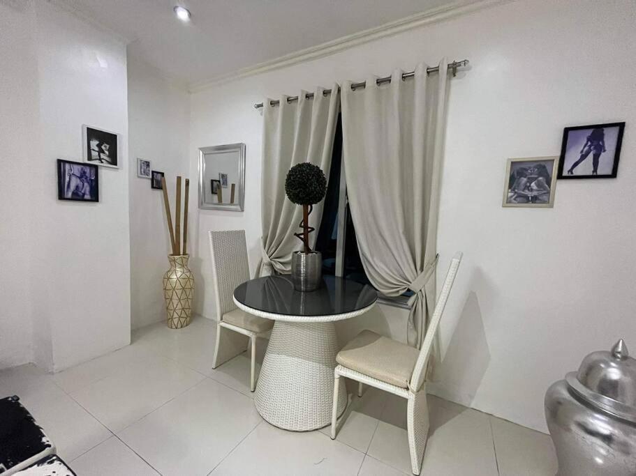 Kandi Big 1 Bedroom King Bed, Free Housekeeping, Wi-Fi 앙헬레스 외부 사진