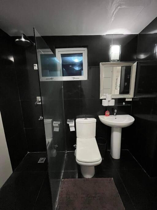 Kandi Big 1 Bedroom King Bed, Free Housekeeping, Wi-Fi 앙헬레스 외부 사진